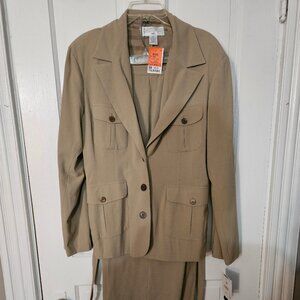 Dress Suit 2Pc Beige 18W w/Waist Tie and Breast Pocket design New with tags
